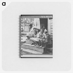 アートメモ帳-Children of turpentine worker near Cordele, Alabama. The father earns one dollar a day - ドロテア ラング Memo.