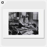 アートポスター-U.S. American National Red Cross Evacuation Hospital No. 114, Fleury-sur-Aisne, France: Ward M, nurses cheering up the patients
 - 国立医学図書館 Poster.