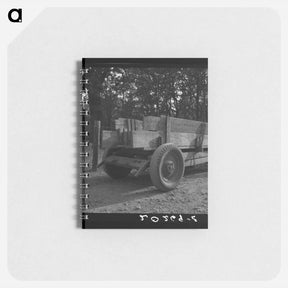アートメモ帳-Wagon built on the farm utilizing parts of wrecked Dodge truck - ドロテア ラング Memo.