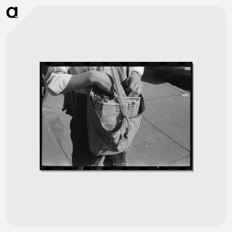 アートポストカード-Newsboy's Sack of Papers
 - ラッセル リー Postcard.