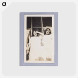 アートポストカード-Two Girls on Porch Steps Yawning
 - セントルイス美術館 Postcard.