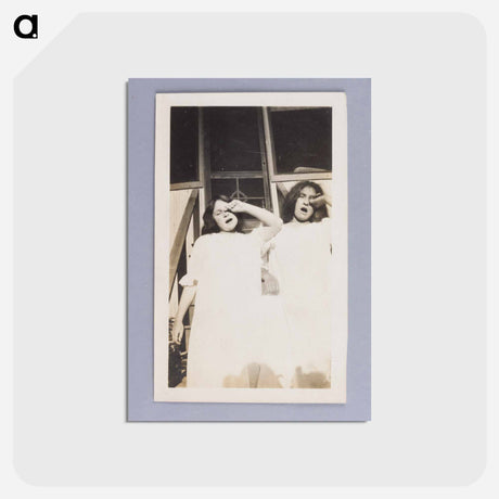 アートポストカード-Two Girls on Porch Steps Yawning
 - セントルイス美術館 Postcard.