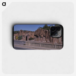 4-8_John-Margolies_phone