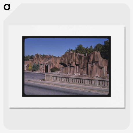 4-8_John-Margolies_picture