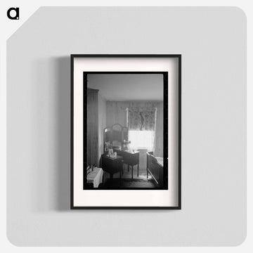 Southeast Missouri Farms
 - ラッセル リー Poster.