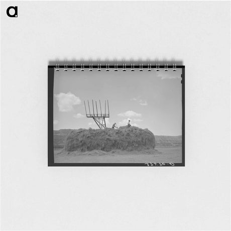 アートメモ帳-Hay Stacker and Haystack
 - ラッセル リー Memo.