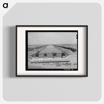 Irrigation Gate and Canal
 - ラッセル リー Poster.