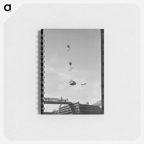 アートメモ帳-Concrete Bucket Over Shasta Dam
 - ラッセル リー Memo.