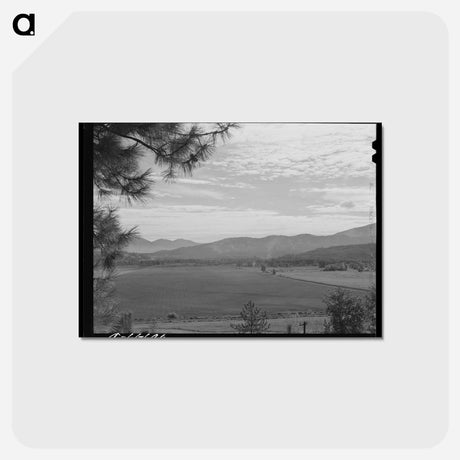 アートポストカード-Fertile Mountain Valley
 - ラッセル リー Postcard.
