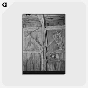 アートポストカード-Snowshoes and Scythe in Barn
 - ラッセル リー Postcard.
