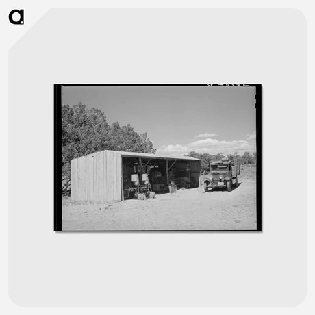 アートポストカード-Toolshed on Hutton Farm
 - ラッセル リー Postcard.