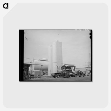 アートポストカード-Gasoline for the Cooperative
 - ラッセル リー Postcard.
