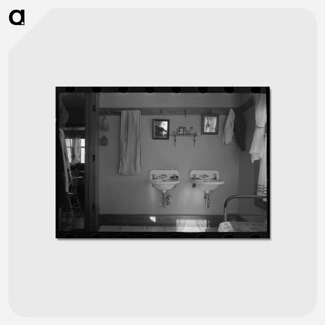 アートポストカード-Rustan Brothers' Farmhouse Washroom
 - ラッセル リー Postcard.
