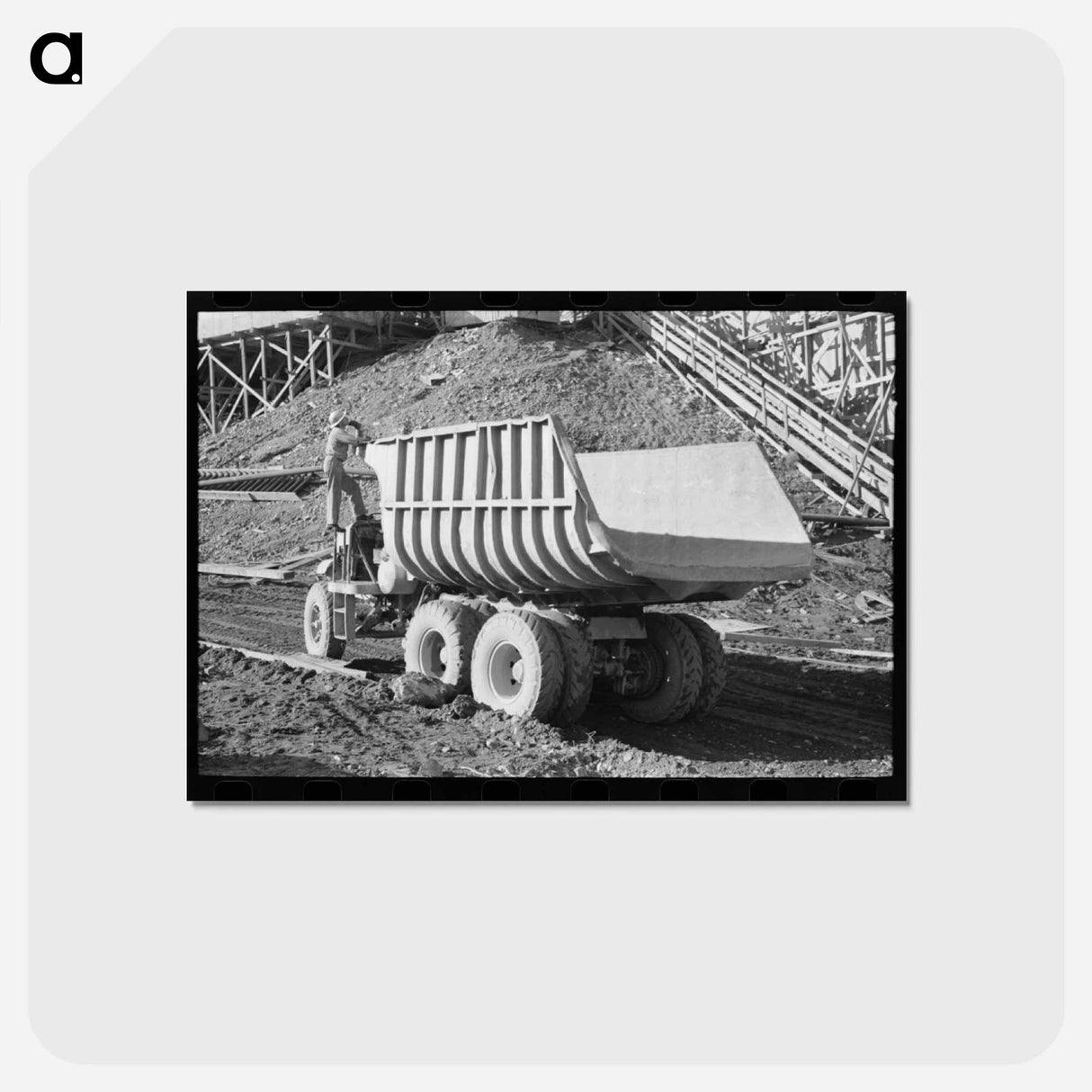 アートポストカード-Butane Powered Dump Truck
 - ラッセル リー Postcard.