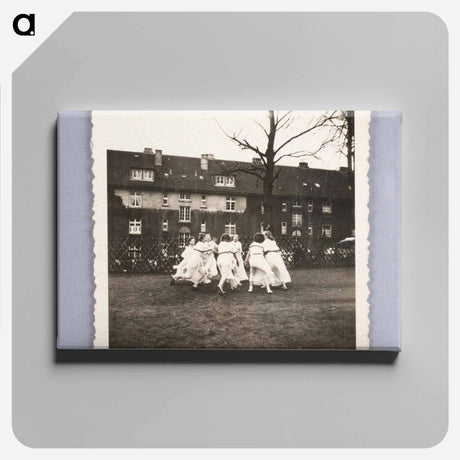 アートパネル-Young Girls in Circle
 - セントルイス美術館 Canvas.