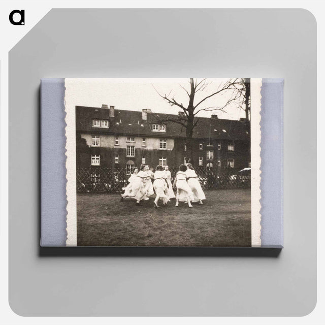アートパネル-Young Girls in Circle
 - セントルイス美術館 Canvas.