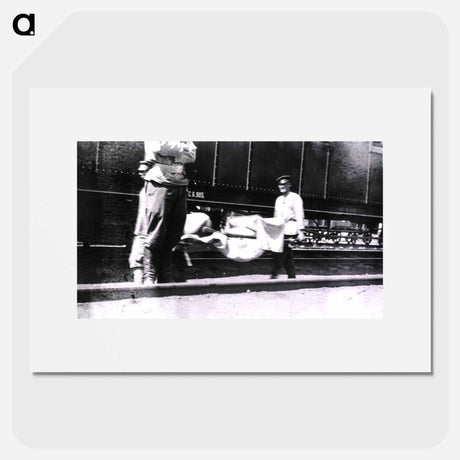アートポスター-Loading a Hospital Train with Typhoid Victims, Station 83, Manchuria
 - 国立医学図書館 Poster.