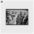 アートポストカード-Sideshow Spectators
 - ラッセル リー Postcard.