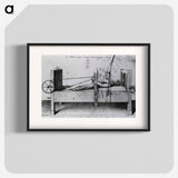 アートポスター-Female Patient in Orthopedic Bed
 - 国立医学図書館 Poster.