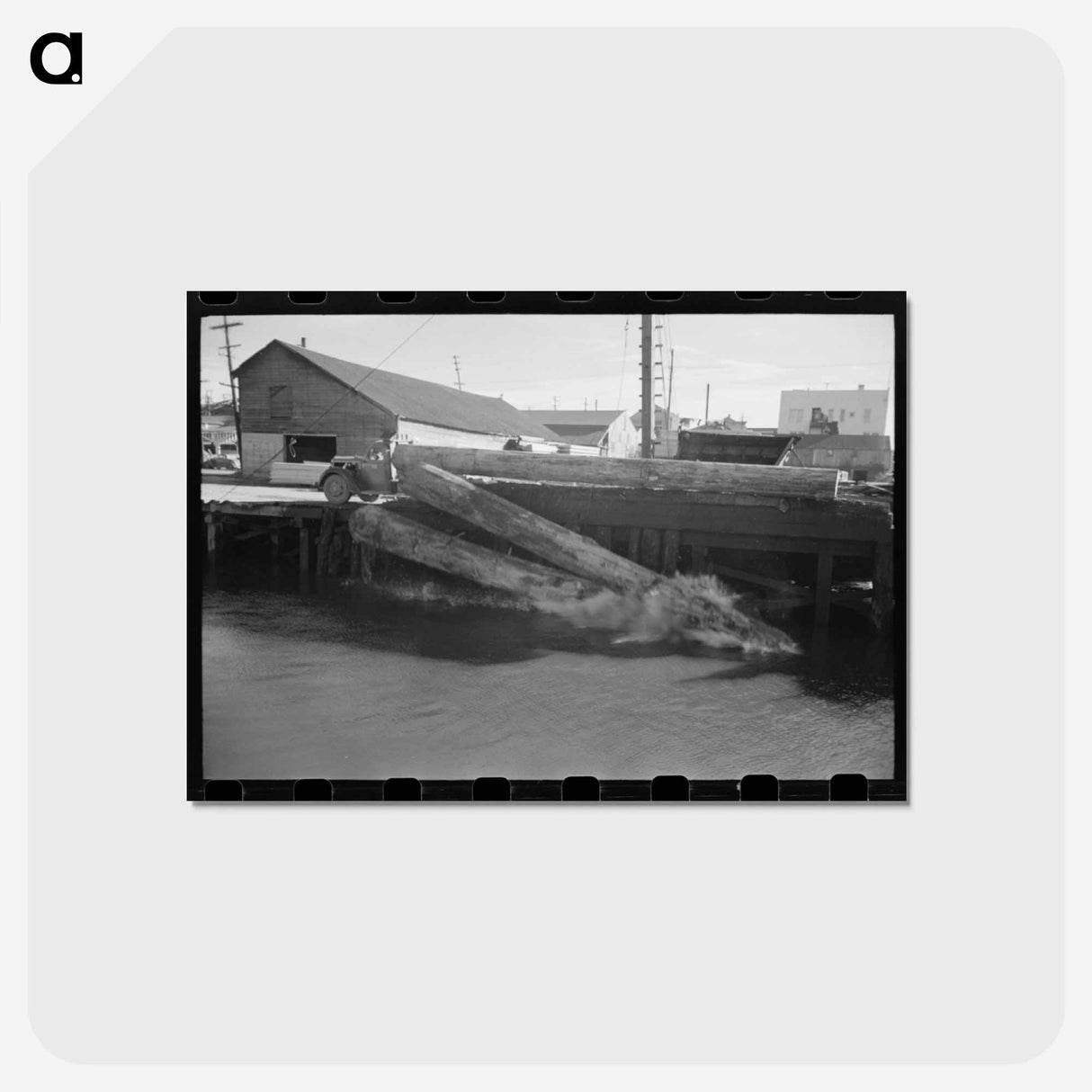アートポストカード-Logs Rolling into Pond
 - ラッセル リー Postcard.
