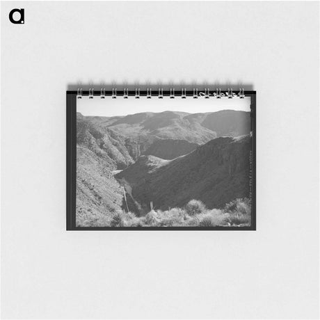 アートメモ帳-Canyon of the Black River
 - ラッセル リー Memo.