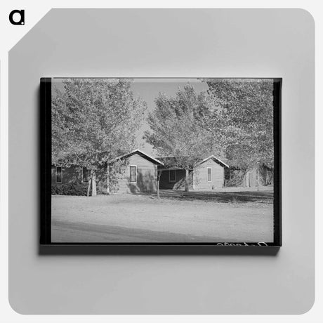 アートパネル-Housing for Philipino Workers
 - ラッセル リー Canvas.