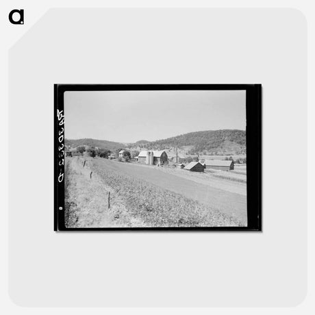 アートポストカード-Farm and Village, Western Wisconsin
 - ラッセル リー Postcard.
