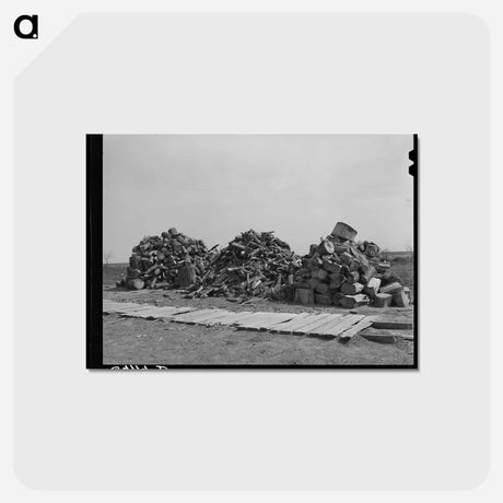 アートポストカード-Woodpile on Farmstead
 - ラッセル リー Postcard.