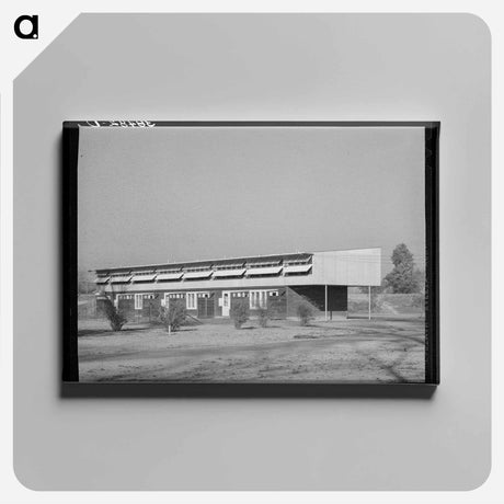 アートパネル-Yuba City Farm Workers' Apartments
 - ラッセル リー Canvas.