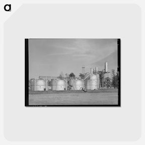 アートポストカード-Oil Tanks of Kilgore
 - ラッセル リー Postcard.
