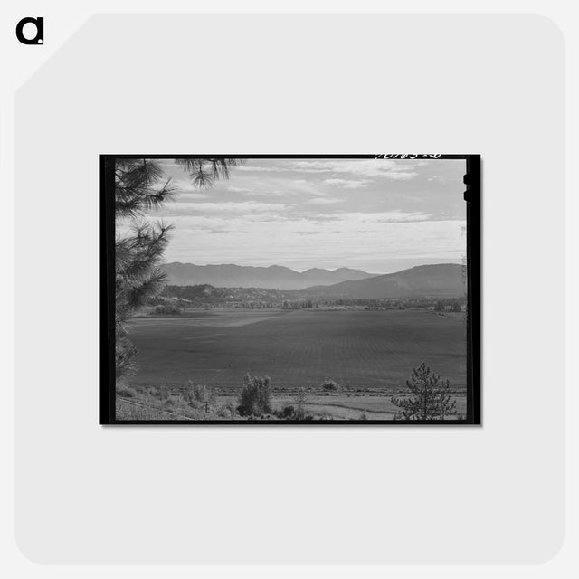アートポストカード-Fertile Mountain Valley
 - ラッセル リー Postcard.