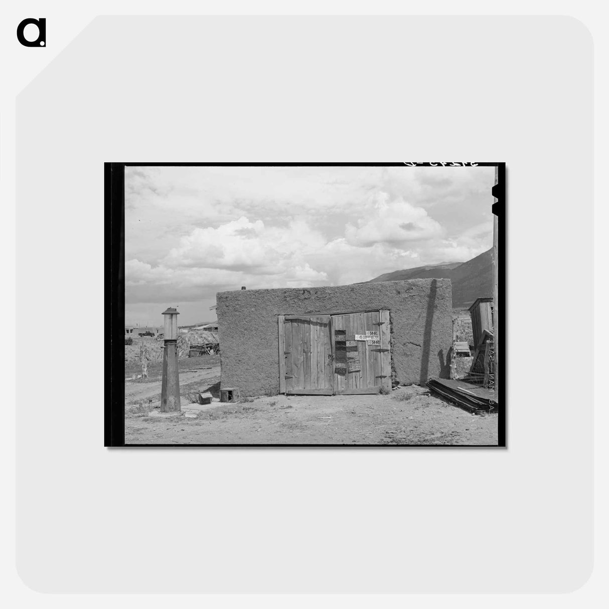 アートポストカード-Garage and Gasoline Pump
 - ラッセル リー Postcard.