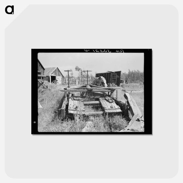 アートポストカード-Old Log Sled
 - ラッセル リー Postcard.