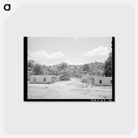 アートポストカード-Tyrone Company Housing
 - ラッセル リー Postcard.
