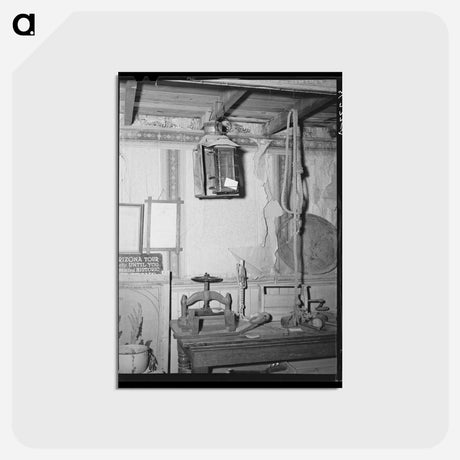 アートポストカード-Bird Cage Relics
 - ラッセル リー Postcard.