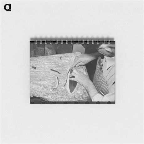 アートメモ帳-Bootmaking Skiving
 - ラッセル リー Memo.