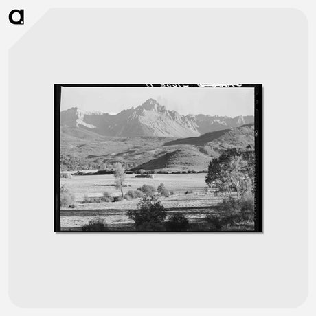 アートポストカード-Mountain Valley with Mount Sneffels
 - ラッセル リー Postcard.