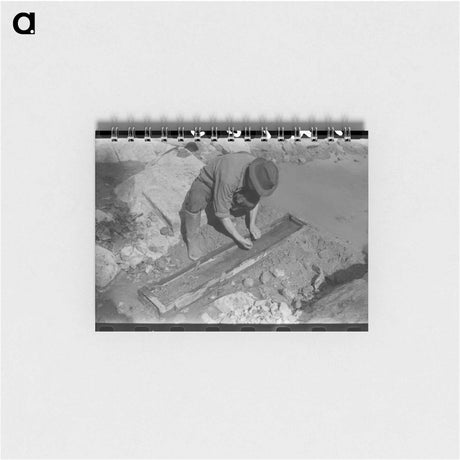 アートメモ帳-Prospector Working the Sluice Box, Pinos Altos, New Mexico
 - ラッセル リー Memo.