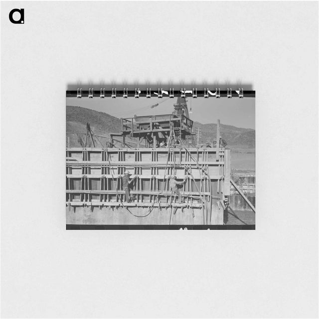 アートメモ帳-Concrete Forms at Shasta Dam
 - ラッセル リー Memo.