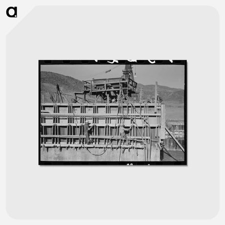 アートポストカード-Concrete Forms at Shasta Dam
 - ラッセル リー Postcard.