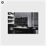 アートポストカード-Pharmacy, U.S. Air Force Hospital, Travis Air Force Base, Fairfield, CA
 - 国立医学図書館 Postcard.