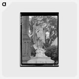 アートポストカード-Statue in front of Saint John's Church
 - ラッセル リー Postcard.