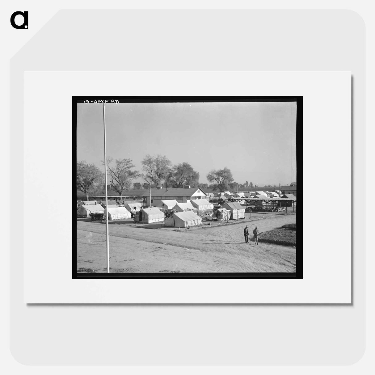 View of Kern migrant camp showing one of three sanitary units - ドロテア ラング Poster.