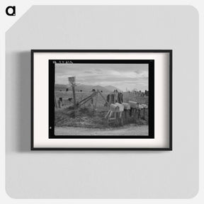 アートポスター-Crossroads off the highway in cut-over area. Boundary County, Idaho. General caption 49. - ドロテア ラング Poster.