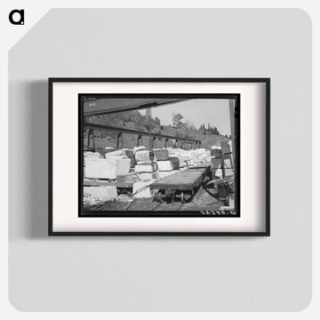 Stone Quarry near Arlington, Vermont
 - ラッセル リー Poster.