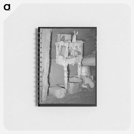 アートメモ帳-Improvised Medicine Cabinet in Tent Home
 - ラッセル リー Memo.