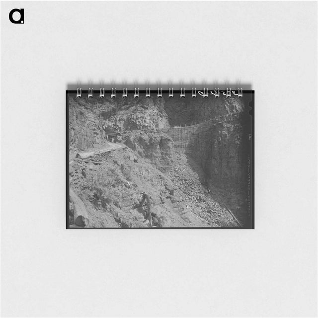 アートメモ帳-Built-up Roads Across Gulleys
 - ラッセル リー Memo.