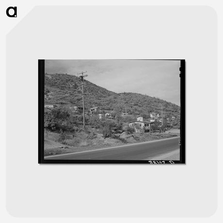 アートポストカード-Houses on Outskirts of Summit City
 - ラッセル リー Postcard.