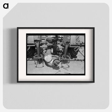 Adjusting Plow Points on Tractor-Drawn Planter
 - ラッセル リー Poster.