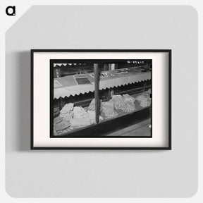 アートポスター-Gloves and Wristwatches in Display Counter, Alpine, Texas
 - ラッセル リー Poster.